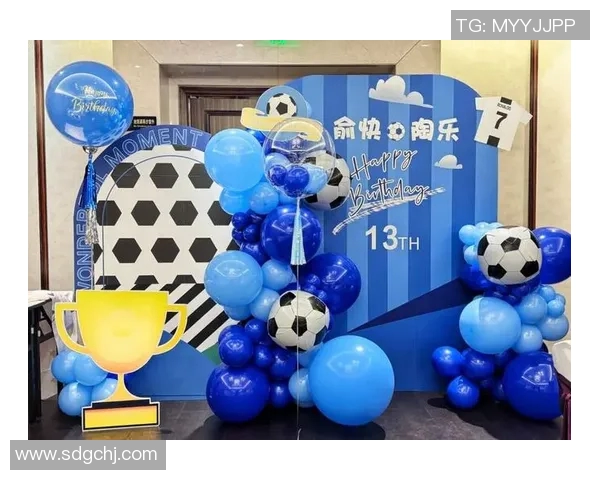 足球明星生日派对盛典球迷齐聚共庆荣耀时刻